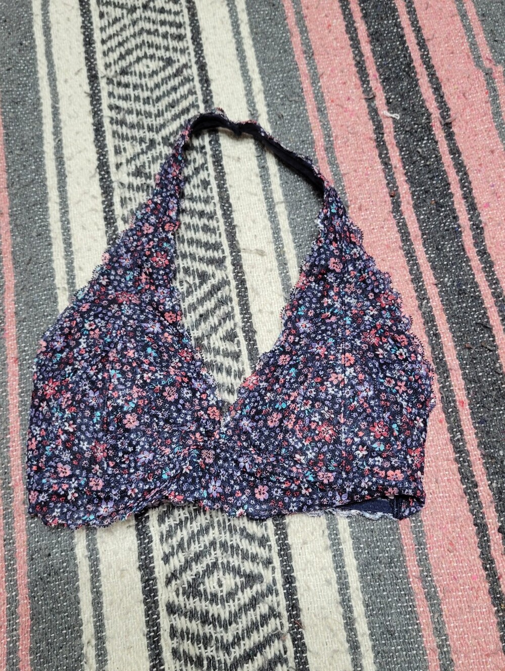 5/$15 gilly hicks halter bralette